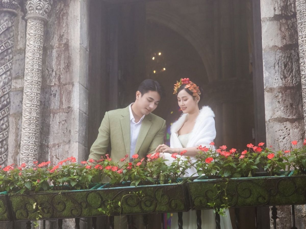 Một trong những lý do nhiều du khách yêu thích khám phá đi Bà Nà Hills tháng 5 có gì chính là cơ hội săn mây và ngắm cảnh đẹp vào sáng sớm.