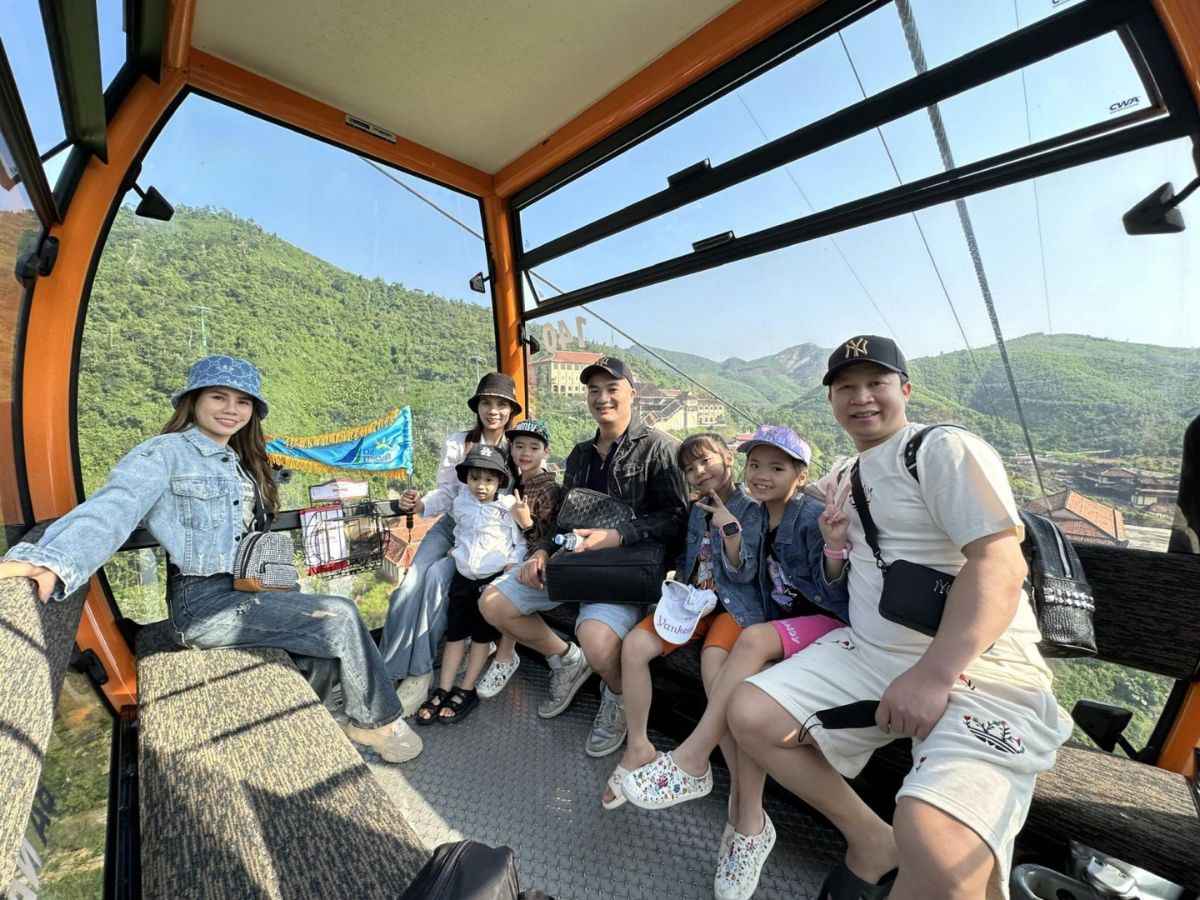 Du khách nên lưu ý chuẩn bị trang phục phù hợp khi vui chơi vì nhiệt độ trên Bà Nà Hills khác biệt so với trung tâm Đà Nẵng. 