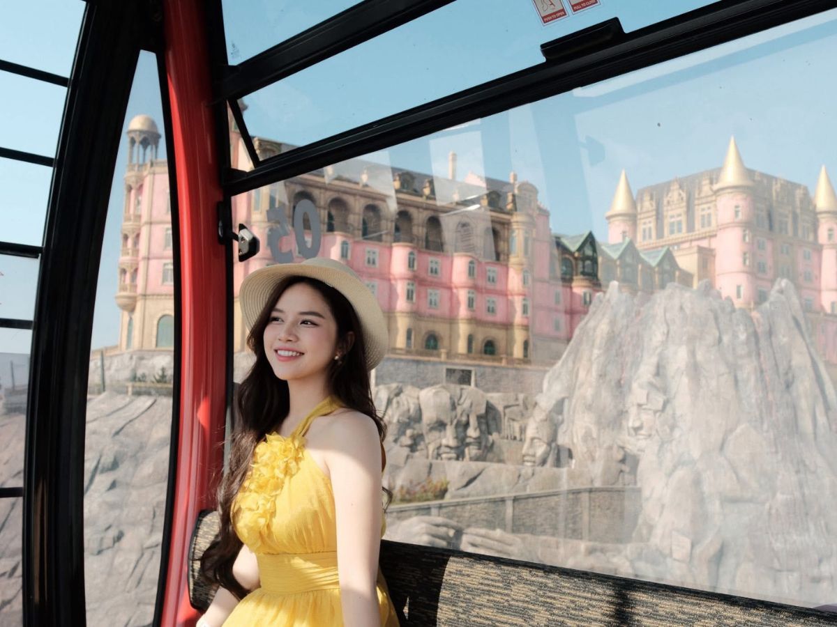 Lịch trình Đà Nẵng Quảng Trị 4 ngày sẽ đưa quý khách khám phá nhiều địa điểm đẹp và trải nghiệm nhiều điều thú vị.