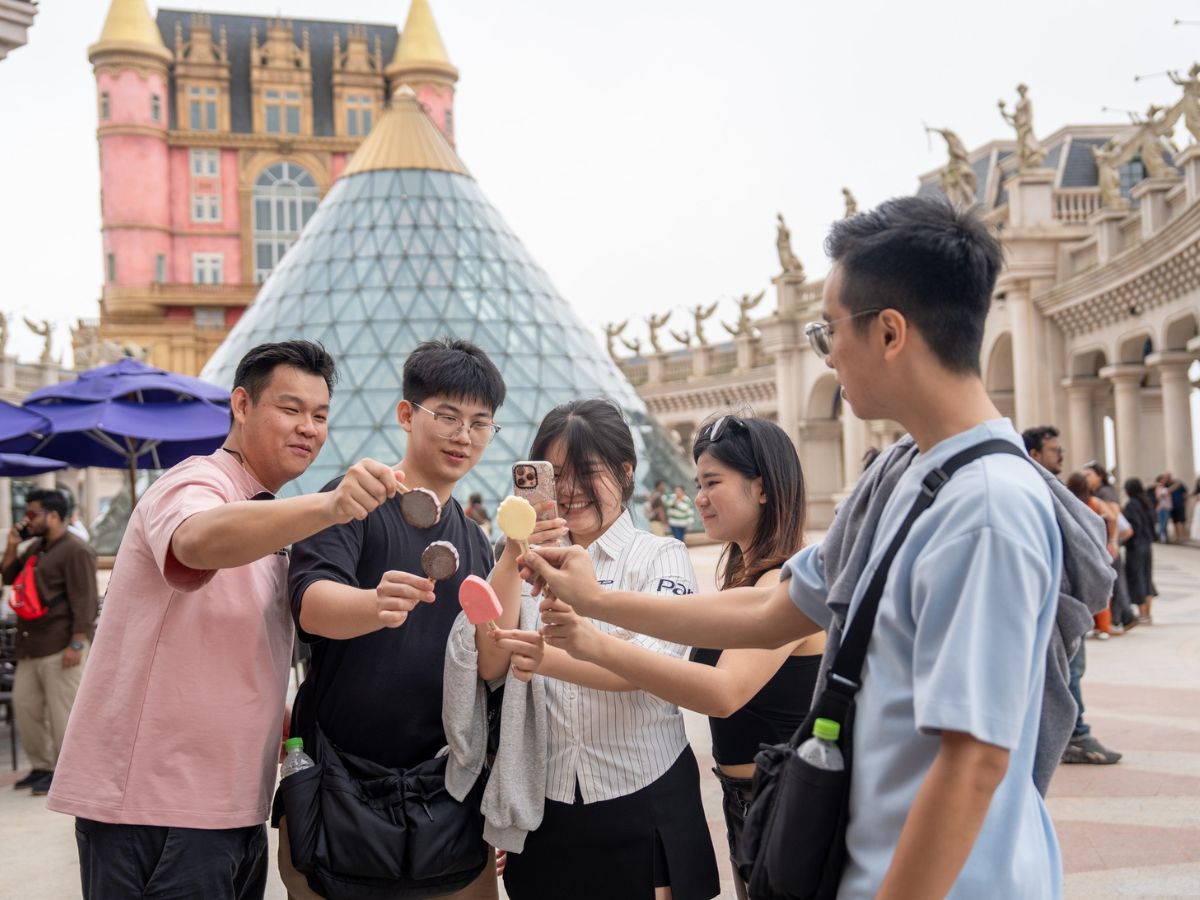 Đà Nẵng tháng 11 vẫn có rất nhiều trải nghiệm thú vị dành cho du khách. 