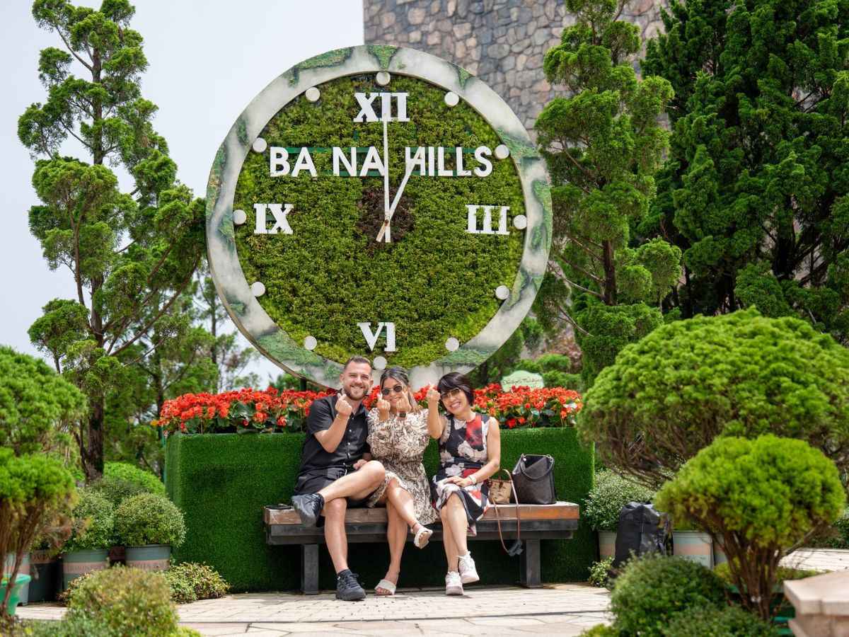 Bà Nà Hills là địa điểm du lịch nổi tiếng ở Đà Nẵng với cảnh quan đẹp và trải nghiệm thú vị ở nhiều thời điểm trong năm. 