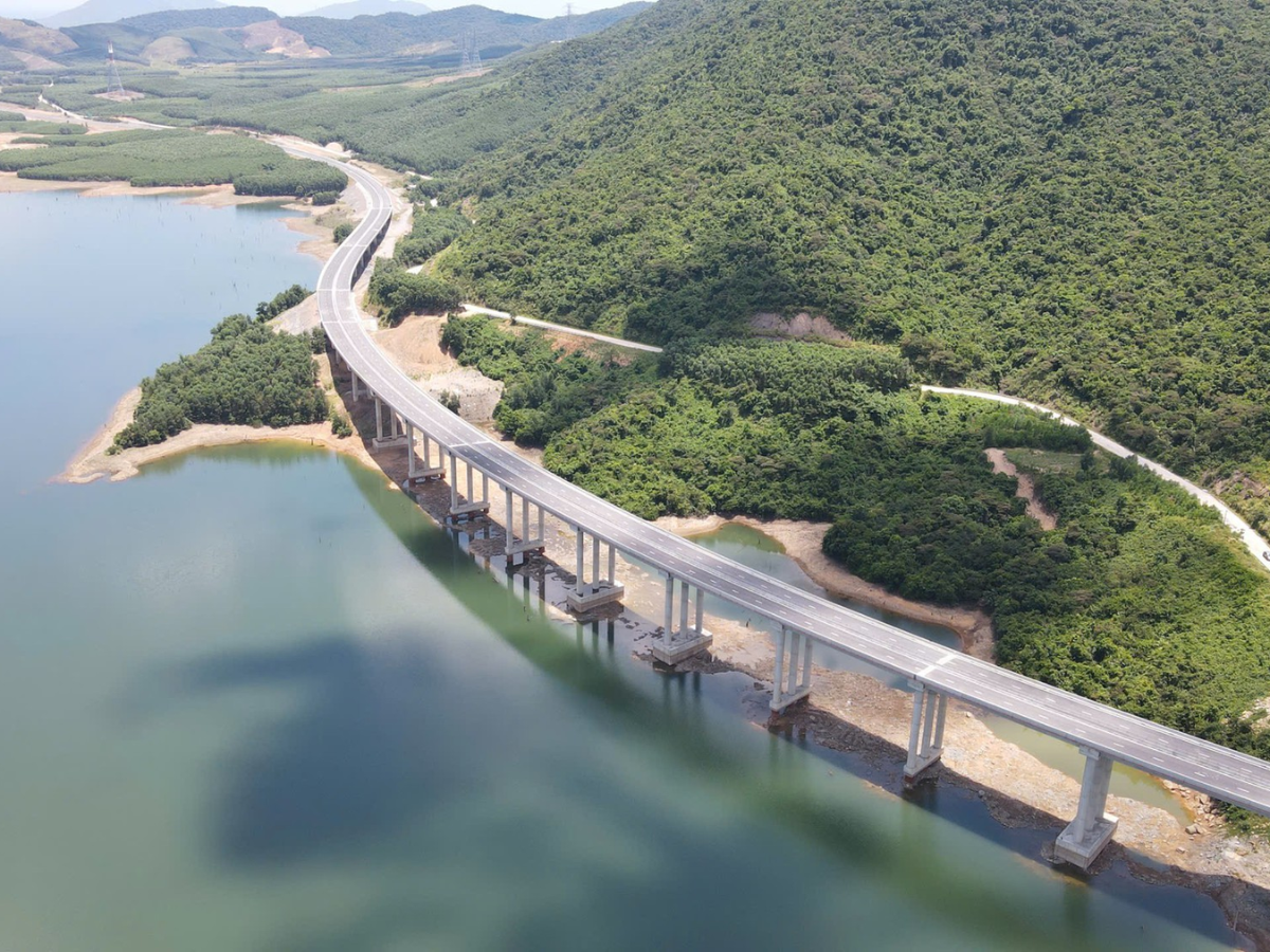 Tuyến cao tốc Hà Nội đi Đà Nẵng.
