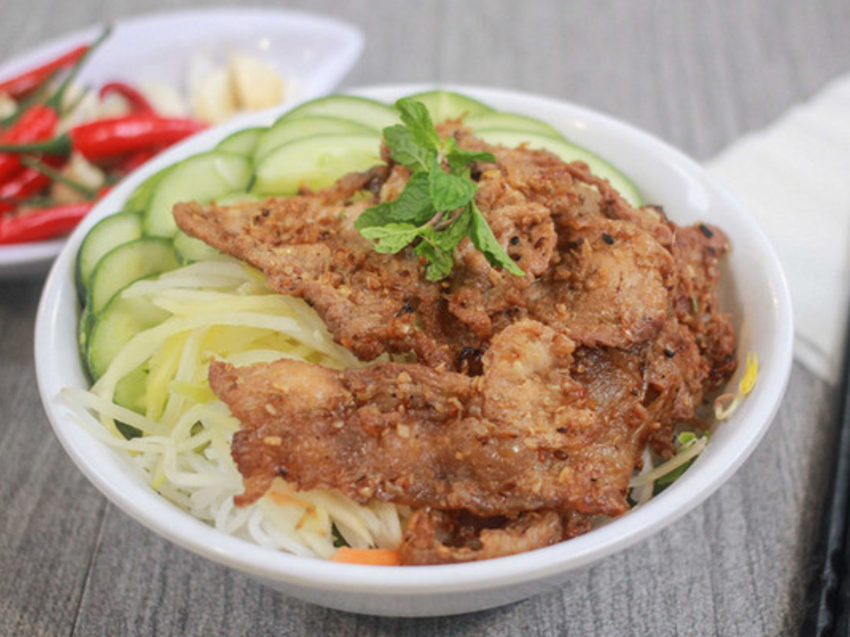 Những miếng thịt nướng đậm vị thơm ngon.