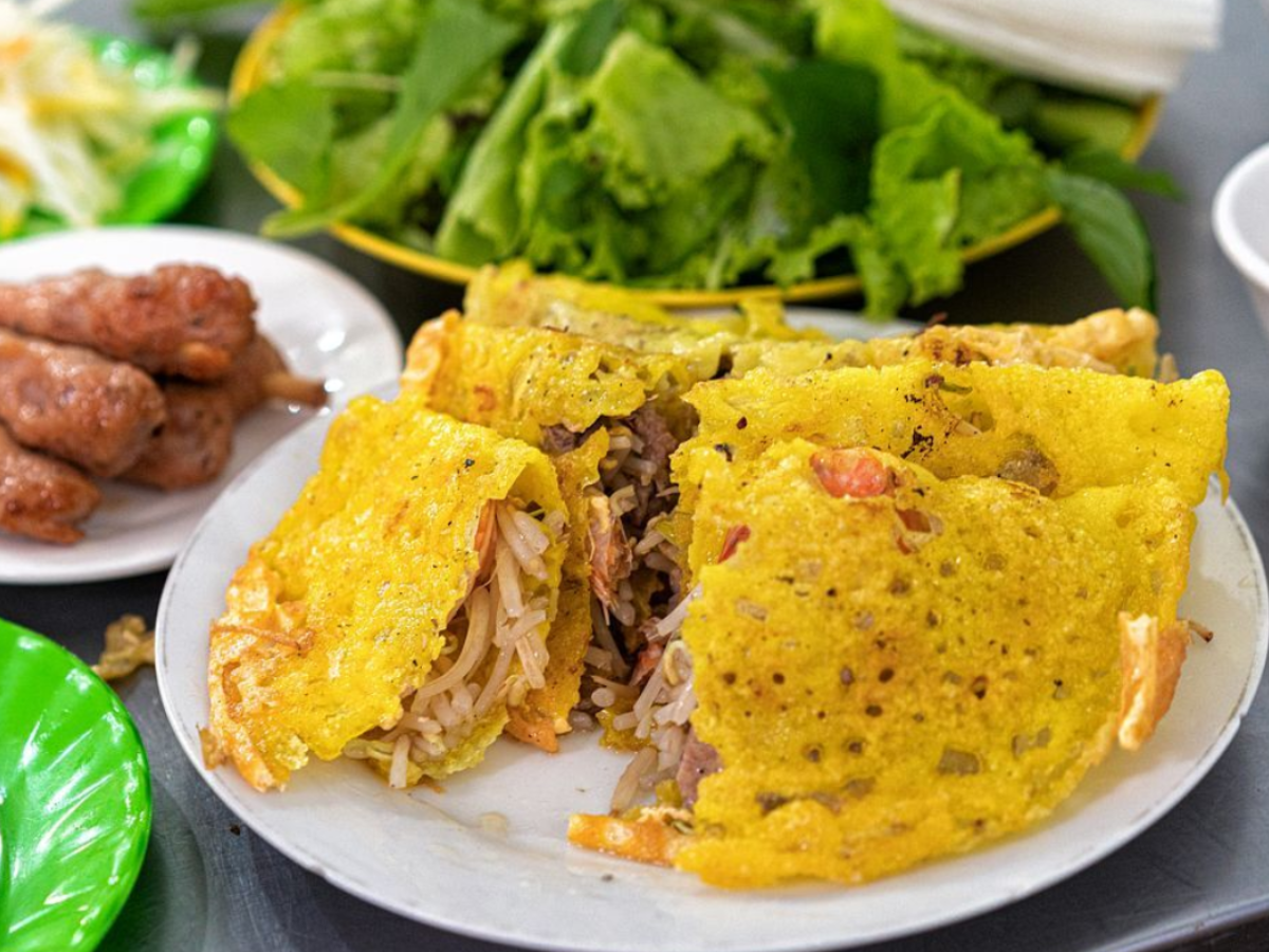 Bánh xèo cũng đã trở thành món ăn khuya tại Đà Nẵng.