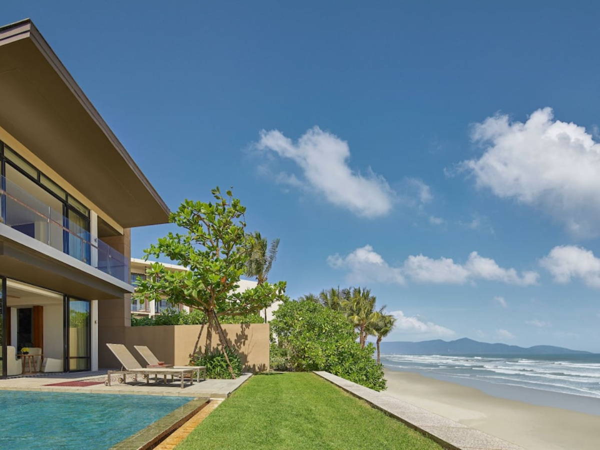 Villa ven biển nổi bật tại Hyatt Regency Danang Resort and Spa.