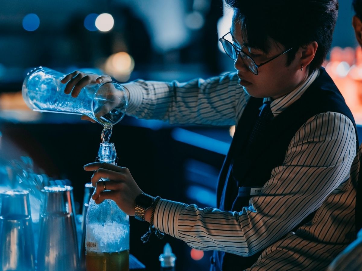 Thực đơn đồ uống của Sky36 đa dạng với nhiều loại cocktail đặc sắc được pha chế bởi đội ngũ bartender giàu kinh nghiệm.