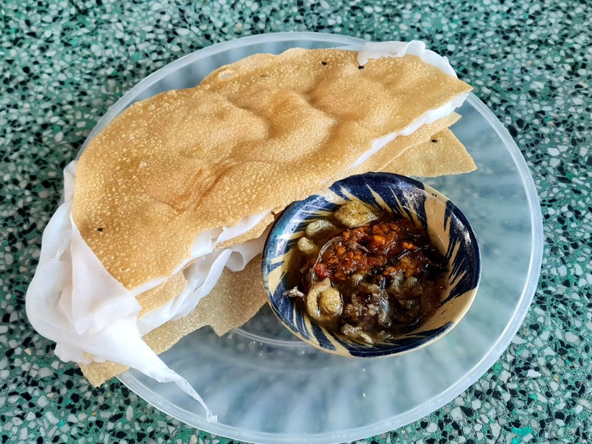 Bánh đập Đà Nẵng với nguyên liệu đơn giản nhưng mang hương vị hấp dẫn thực khách.