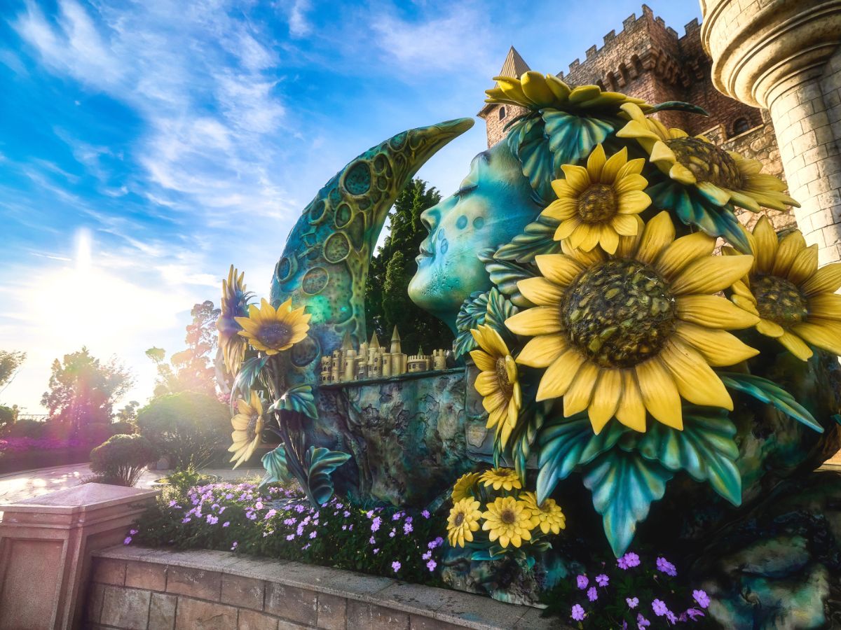 Sun World Ba Na Hills là điểm vui chơi hấp dẫn du khách với nhiều trải nghiệm thú vị.