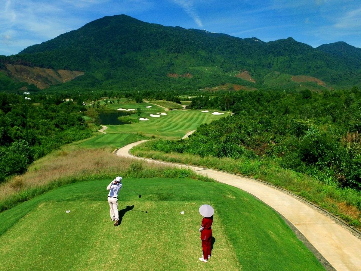Khi đến với Ba Na Hills Golf Club, nhiều golfer đã bày tỏ sự ấn tượng trước vẻ đẹp nguyên sơ của núi rừng Đà Nẵng.