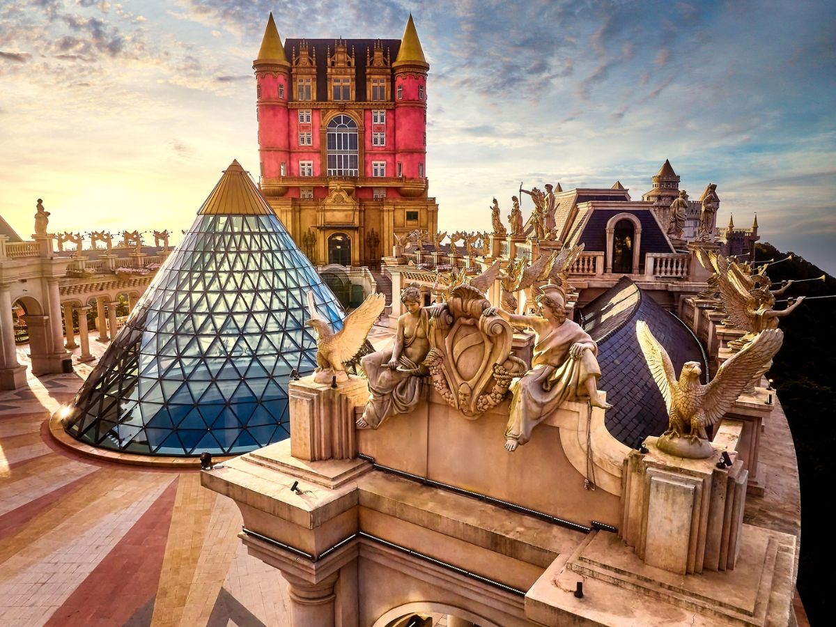 Sun World Ba Na Hills luôn có nhiều trải nghiệm thú vị và nhiều điểm check in đẹp dành cho du khách.