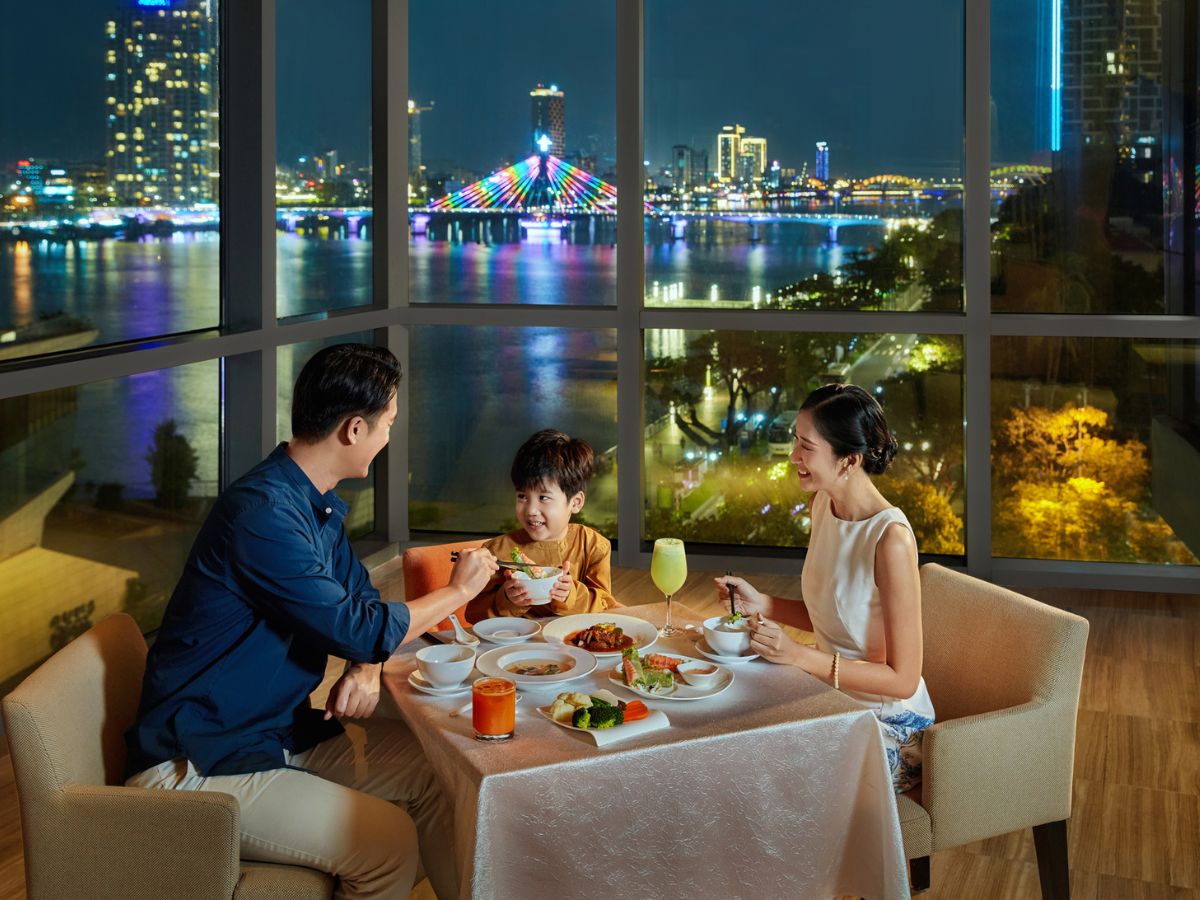 Novotel Danang Premier Han River mang đến cho các gia đình những không gian ăn uống, vui chơi và nghỉ ngơi ấm cúng và đa dạng tiện nghi.