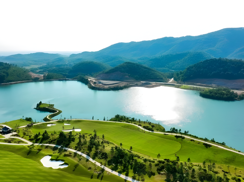 Đặt phòng và giờ chơi golf sớm giúp du khách chủ động lựa chọn khung giờ đẹp.
