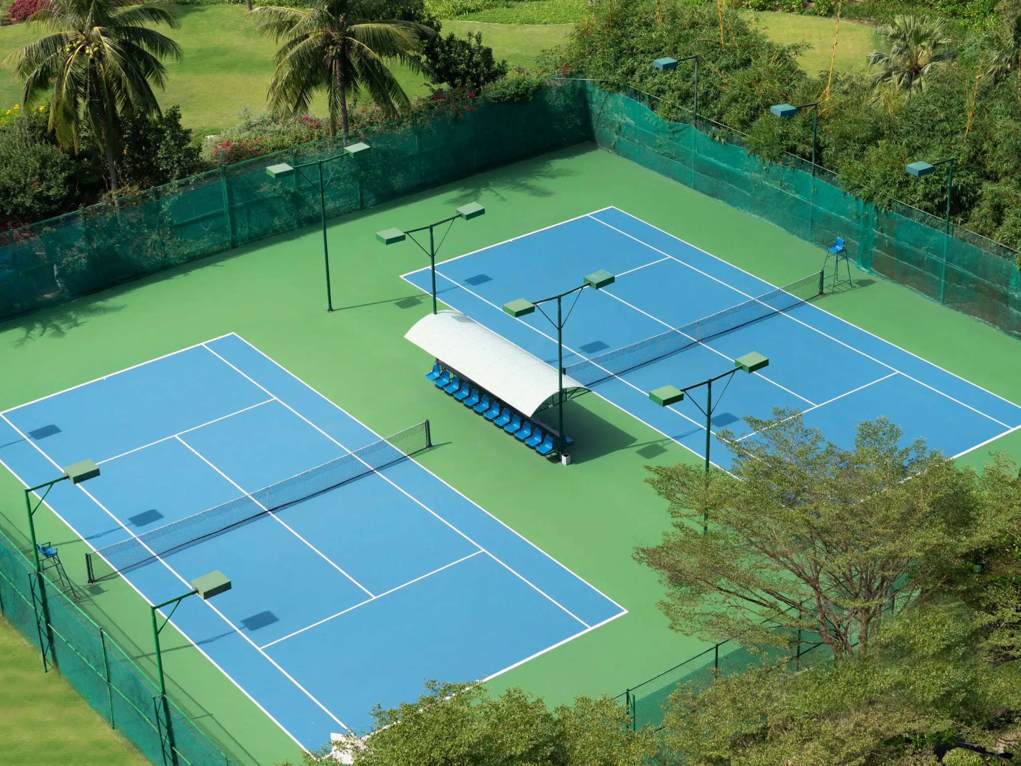 Các resort có sân tennis Đà Nẵng còn ghi điểm nhờ hệ thống tiện ích đồng bộ và đa dạng.