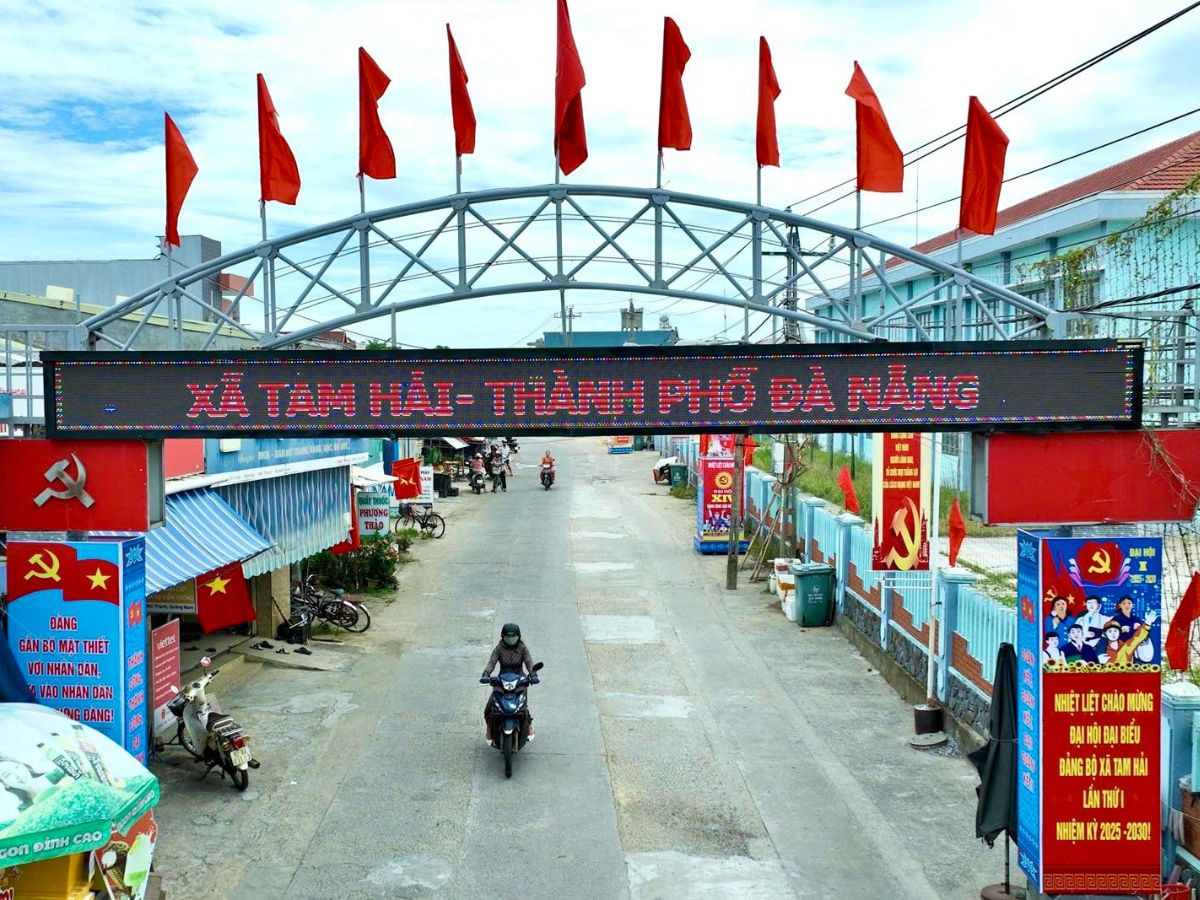 Xã đảo Tam Hải mang đến cảm giác gần gũi cho du khách với đời sống làng chài dân dã.