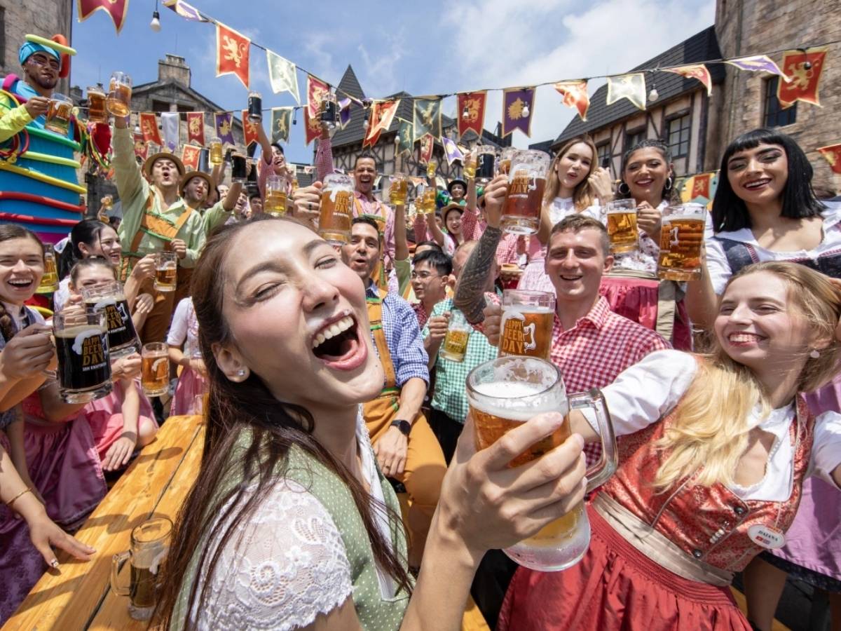 Lễ hội Sun KraftBeer đã thu hút rất đông du khách, tạo nên một không gian sôi động.