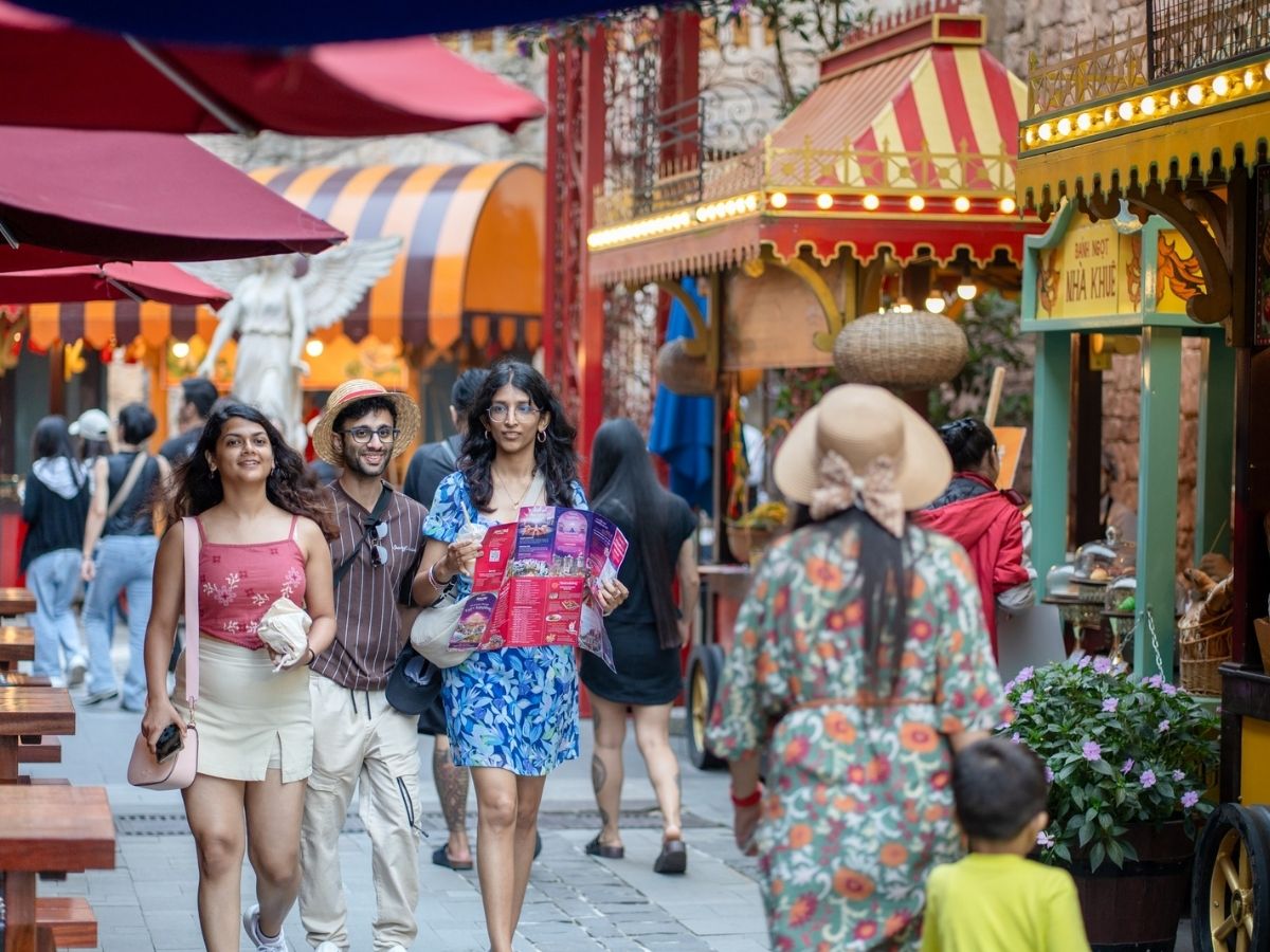 Nếu muốn trải nghiệm thêm các điểm nổi bật như Sun World Ba Na Hills.