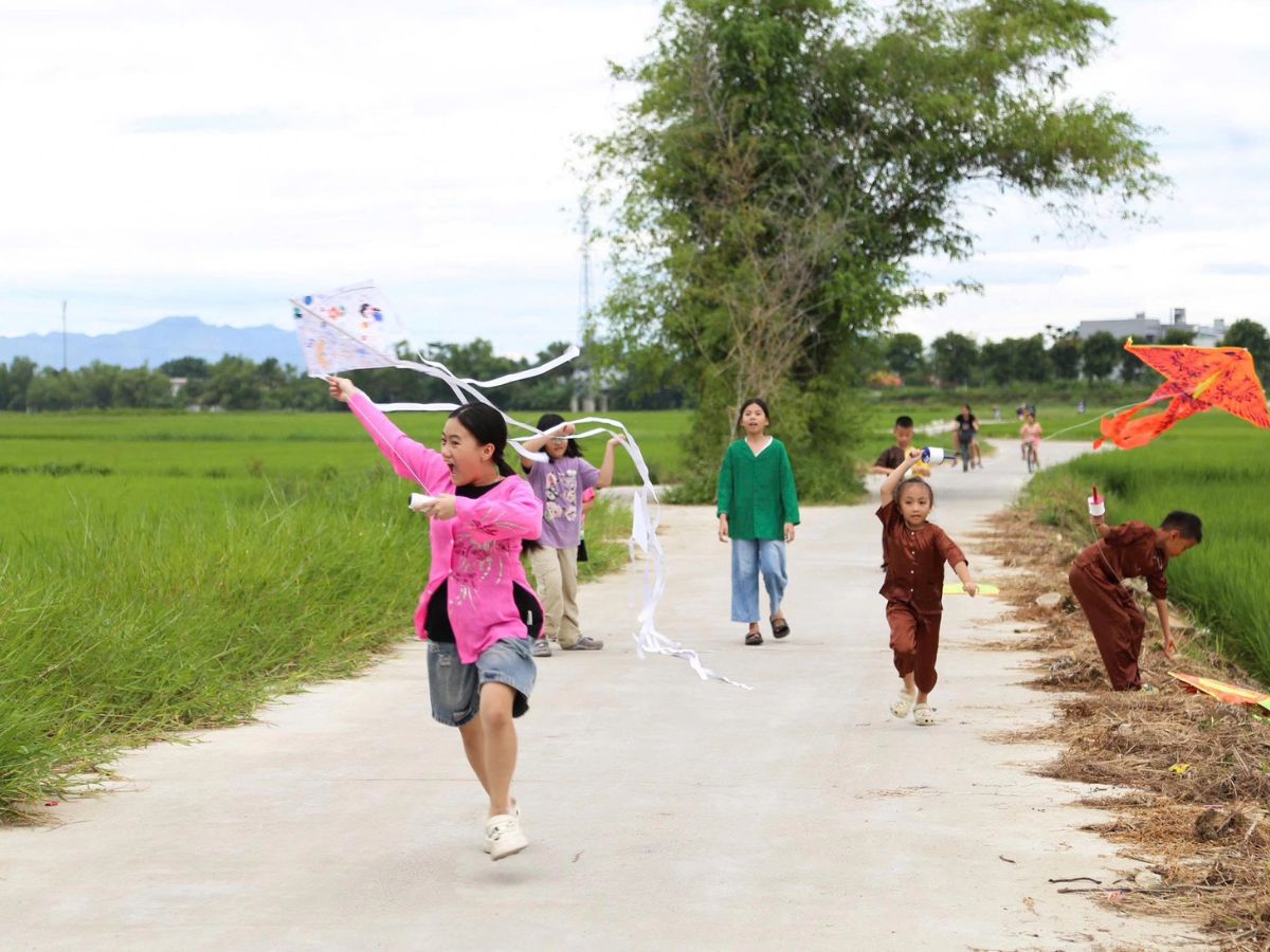Du khách có thể ghé đến làng cổ Phong Nam vào những ngày trời mát để tận hưởng những trải nghiệm làng quê bình dị.