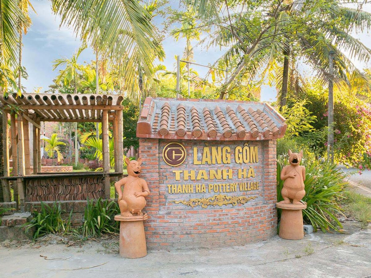 Làng gốm Thanh Hà truyền thống hơn 500 năm tuổi nằm yên bình bên bờ sông Thu Bồn thơ mộng