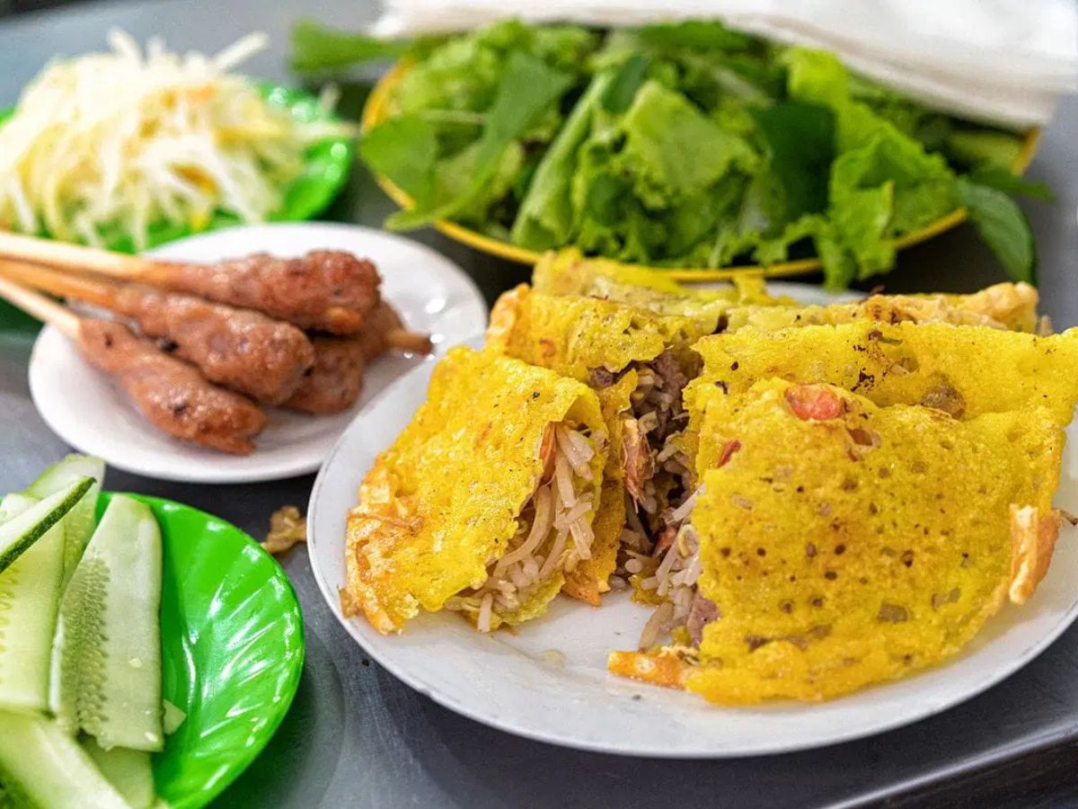 Bánh xèo Đà Nẵng và nem lụi là món ngon trứ danh