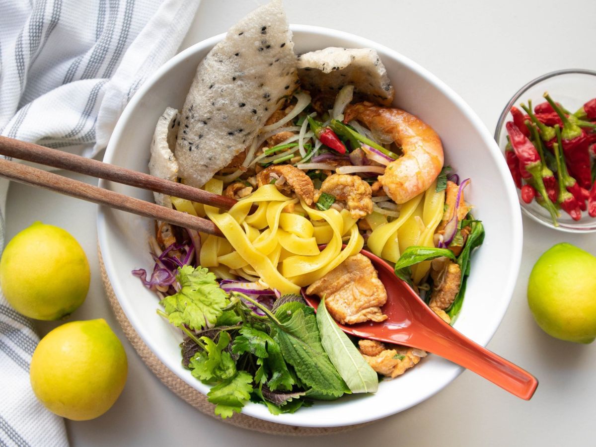 Từng sợi mì Quảng vàng óng hấp dẫn thực khách Từng sợi mì Quảng vàng óng hấp dẫn thực khách