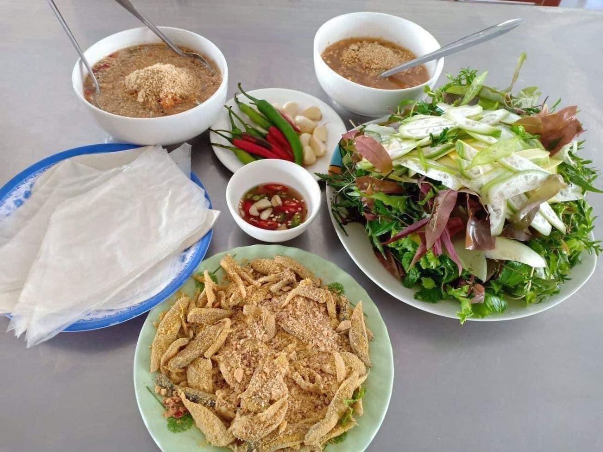 Quán gỏi cá Nam Ô Thanh Hương được yêu thích với cách làm chuẩn vị Đà Nẵng Quán gỏi cá Nam Ô Thanh Hương được yêu thích với cách làm chuẩn vị Đà Nẵng