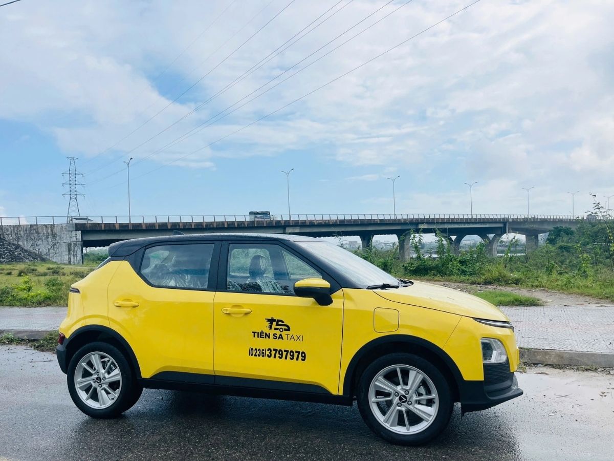 Taxi truyền thống mang đến sự tiện nghi khi di chuyển từ ga Đà Nẵng về trung tâm Taxi truyền thống mang đến sự tiện nghi khi di chuyển từ ga Đà Nẵng về trung tâm