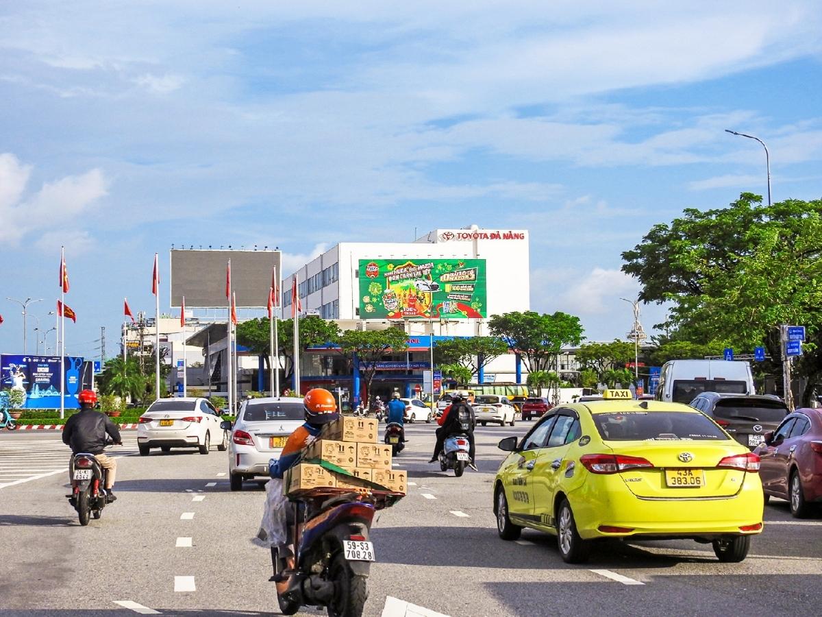 Nếu bạn muốn sự thuận tiện đặc biệt lúc vừa đáp máy bay tại Đà Nẵng, tuyến này là lựa chọn hợp lý Nếu bạn muốn sự thuận tiện đặc biệt lúc vừa đáp máy bay tại Đà Nẵng, tuyến này là lựa chọn hợp lý