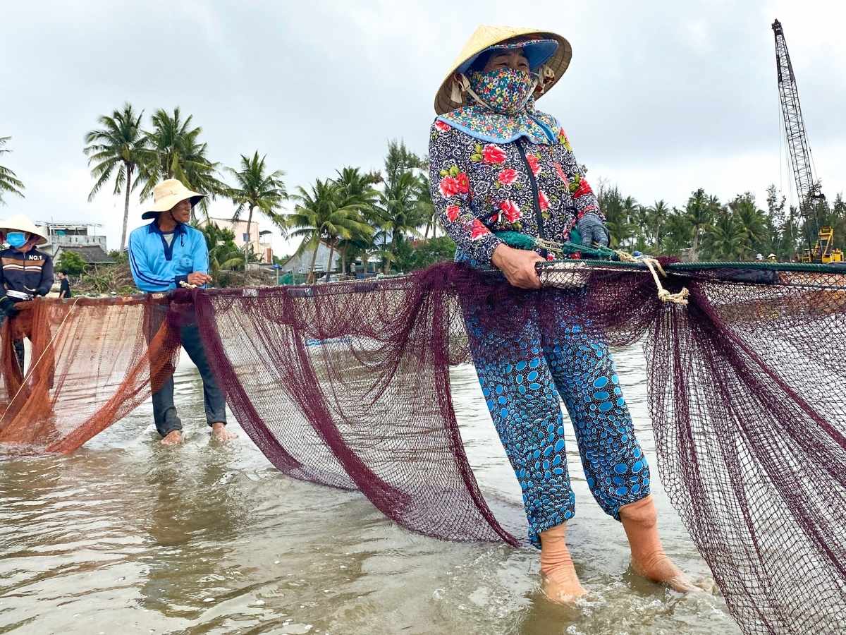 Văn hóa của Đà Nẵng là sự kết hợp hài hòa giữa truyền thống và nét hiện đại, nhịp sống dễ chịu cùng con người hiếu khách