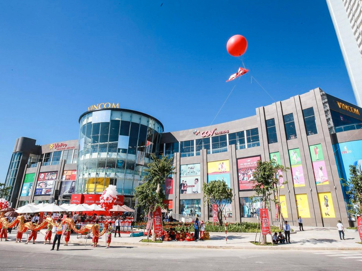 Vincom Plaza Đà Nẵng với đa dạng shop quần áo cho du khách lựa chọn Vincom Plaza Đà Nẵng với đa dạng shop quần áo cho du khách lựa chọn