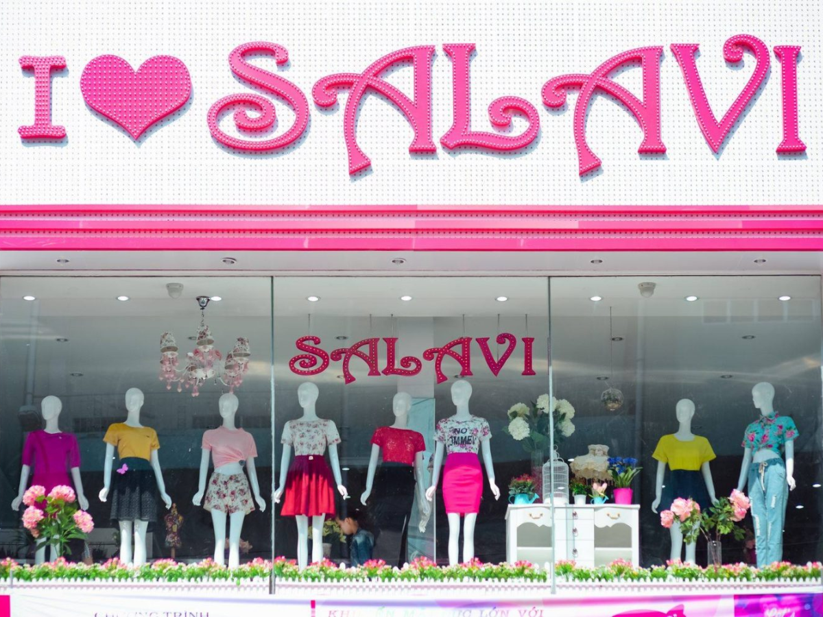 Salavi Shop với nhiều mẫu mã trẻ trung cá tính Salavi Shop với nhiều mẫu mã trẻ trung cá tính