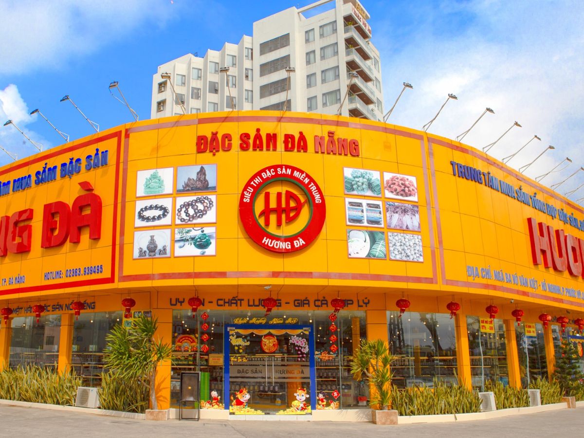 Du khách có thể ghé các siêu thị đặc sản ở Đà Nẵng để mua quà tặng Du khách có thể ghé các siêu thị đặc sản ở Đà Nẵng để mua quà tặng