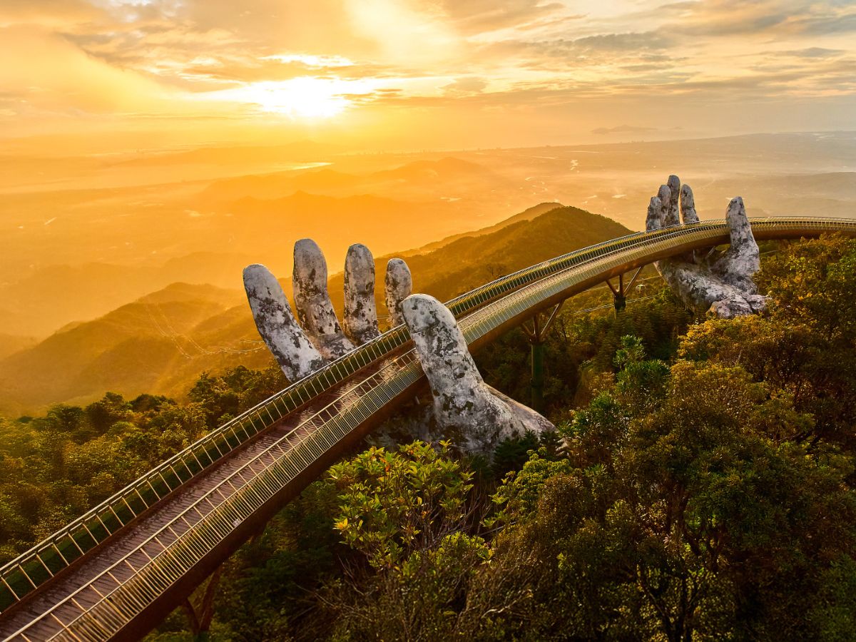 Cầu Vàng nổi tiếng thế giới là điểm đến không nên bỏ lỡ trong hành trình du lịch đến Đà NẵngCầu Vàng nổi tiếng thế giới là điểm đến không nên bỏ lỡ trong hành trình du lịch đến Đà Nẵng