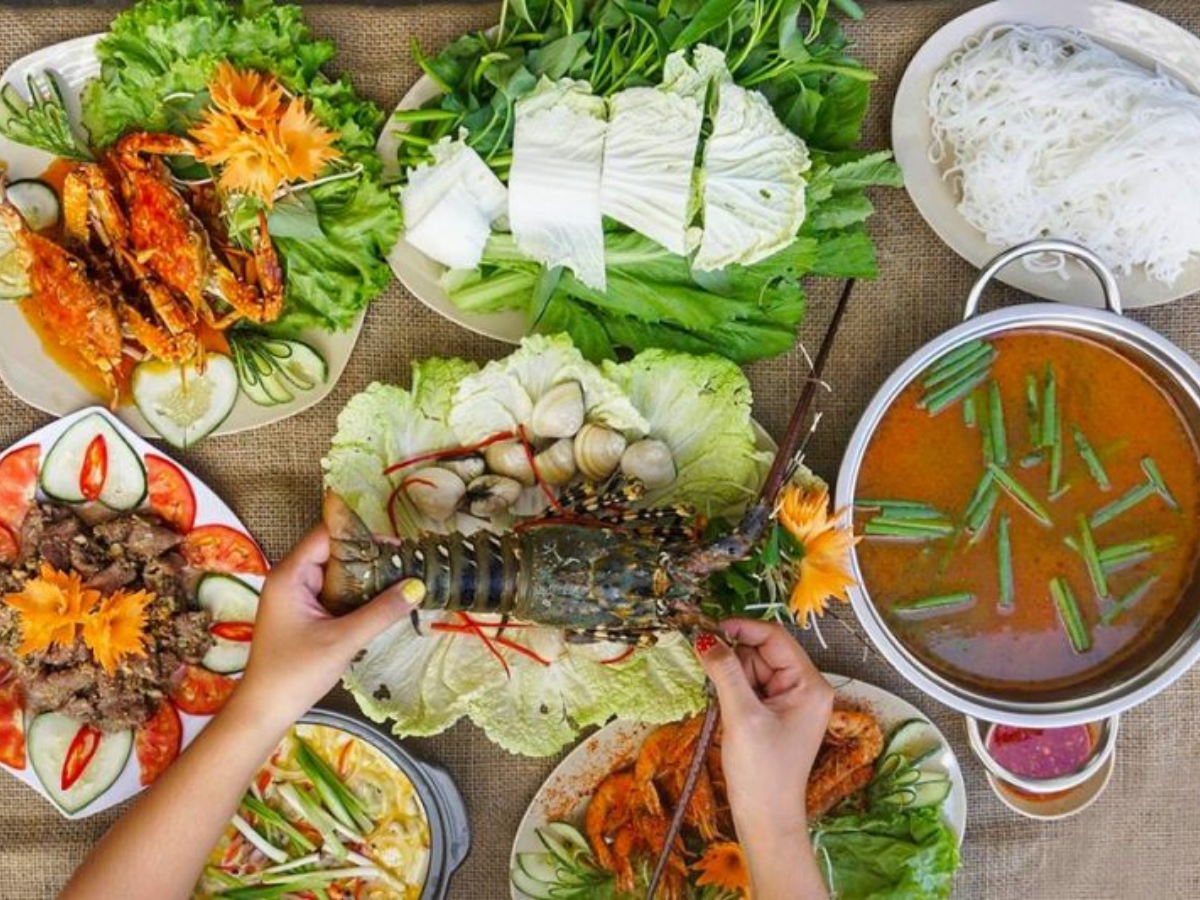 Hải sản tươi ngon tại Eo Biển