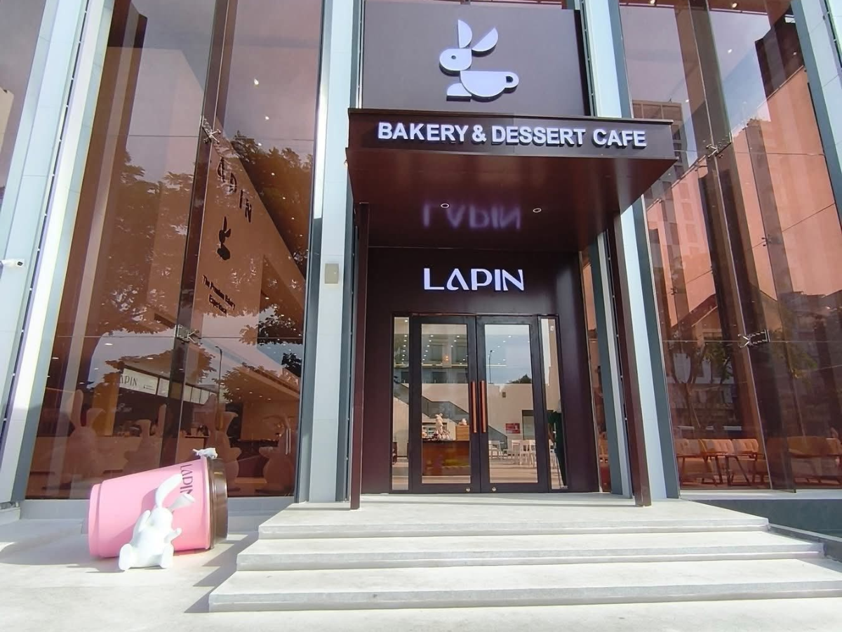 Chiếc view độc lạ tại Lapin Bakery & Dessert Cafe
