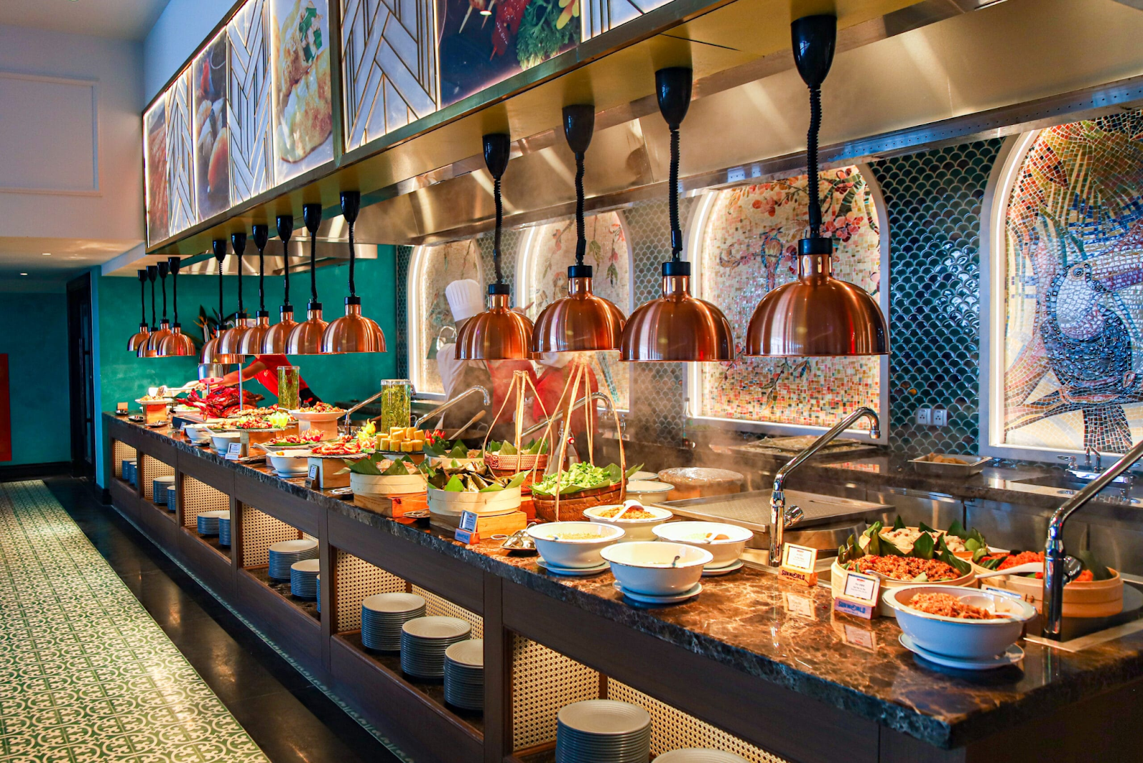 Quầy line đồ ăn hấp dẫn tại nhà hàng Bốn Mùa