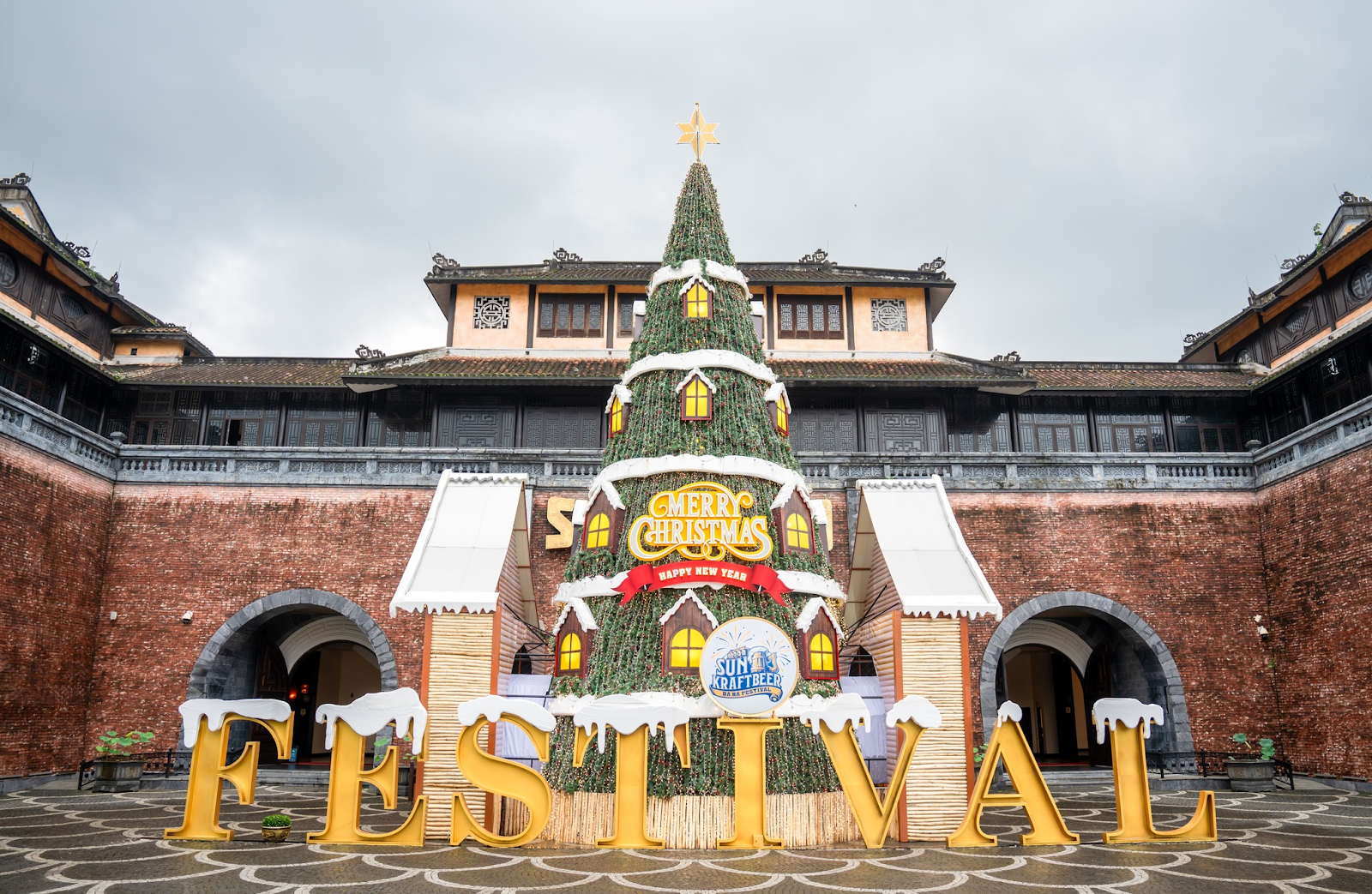 Cây thông Noel cao nhất Đà Nẵng