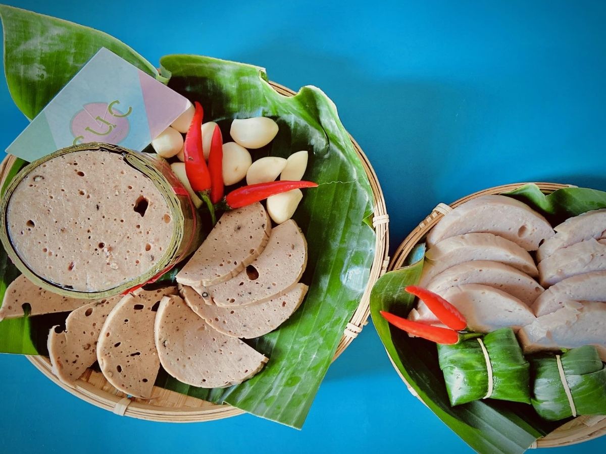 Chả bò Đà Nẵng trên thị trường có nhiều loại như loại 1, loại đặc biệt, mỗi loại sẽ có mức giá và chất lượng tương ứng