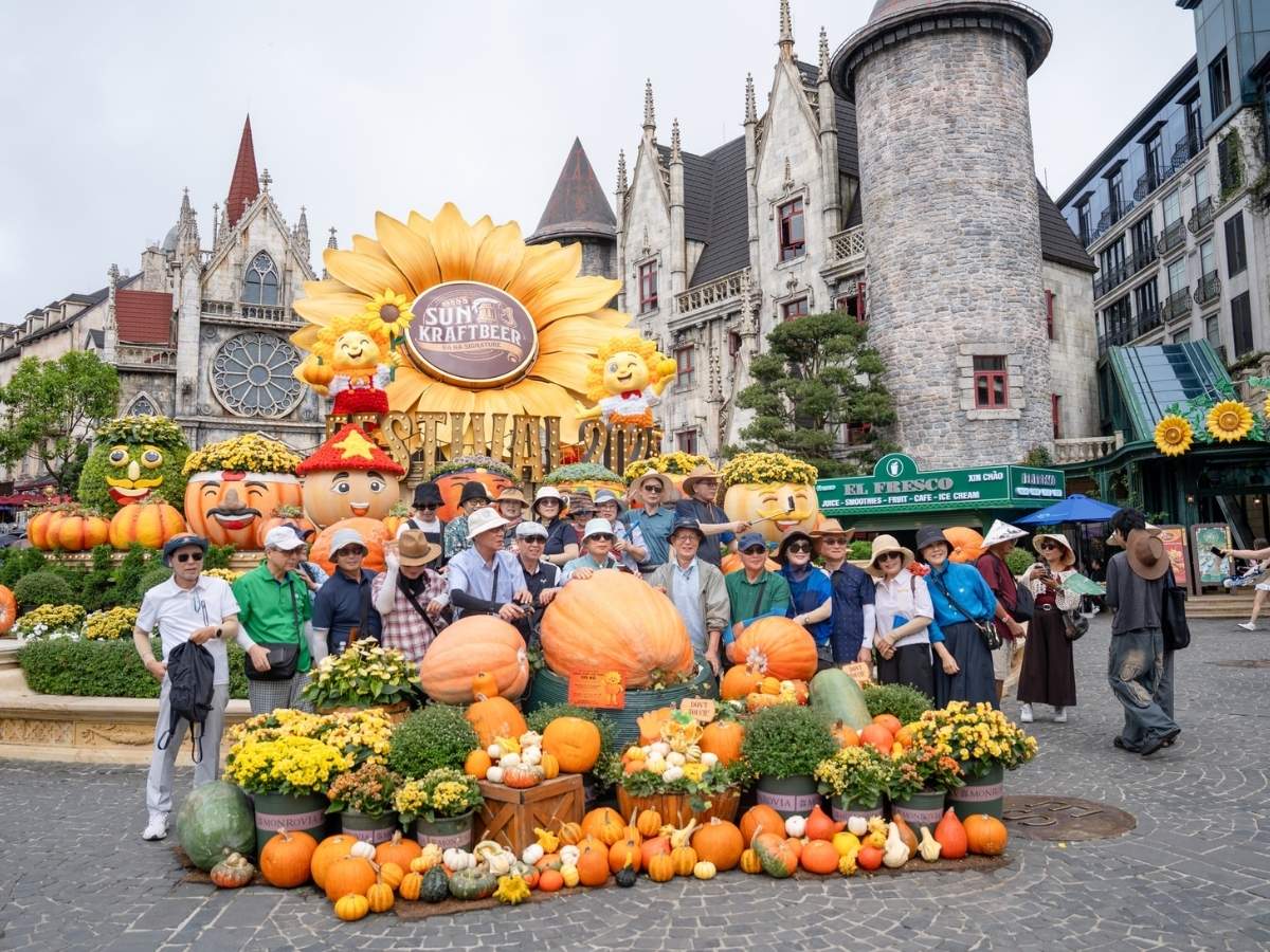 Ngày thứ hai, bạn có thể lựa chọn tham quan Sun World Ba Na Hills Ngày thứ hai, bạn có thể lựa chọn tham quan Sun World Ba Na Hills