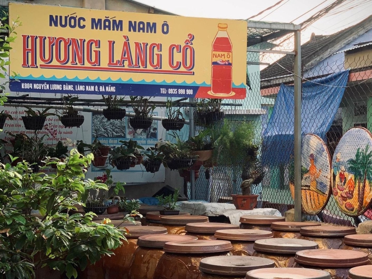 Nước mắm Nam Ô mang “hương làng cổ” Nước mắm Nam Ô mang “hương làng cổ”