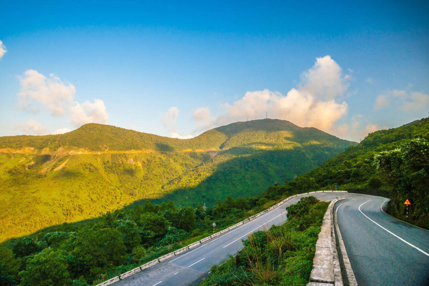Sông Cu Đê chỉ cách đèo Hải Vân khoảng 5km. 