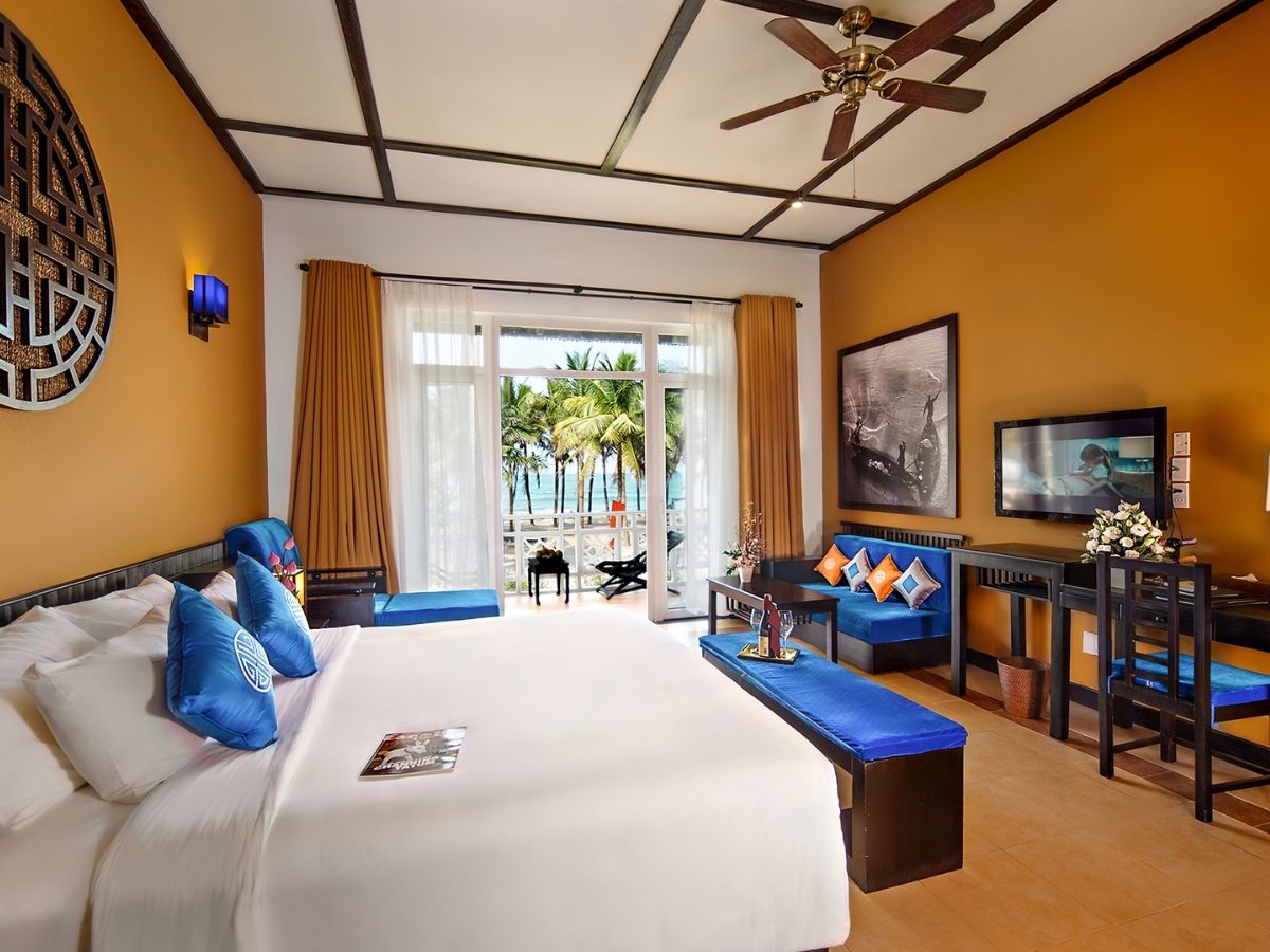 Hoi An Beach Resort sở hữu hệ thống khoảng 121 phòng nghỉ sang trọng.