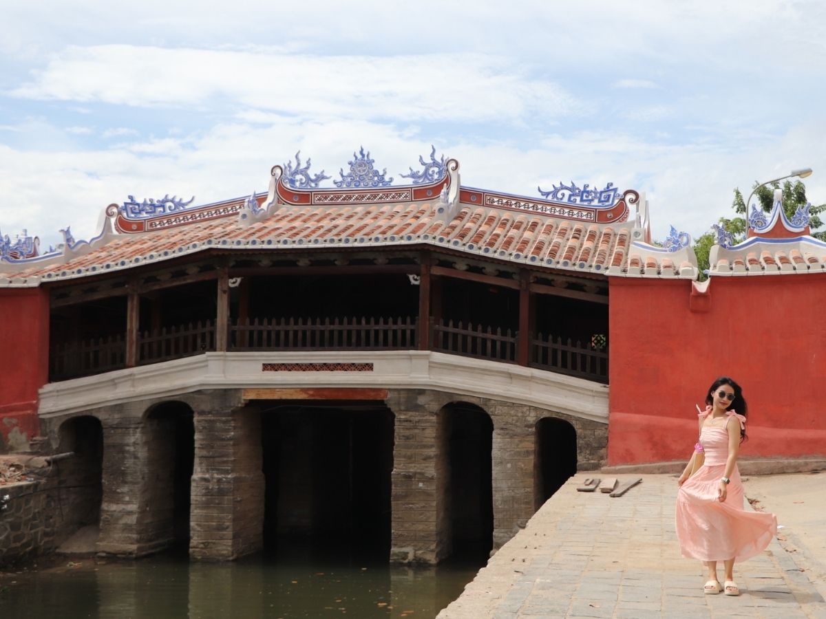 Chùa Cầu Hội An tọa lạc ngay trong khu vực phố cổ Hội An, còn được biết đến với tên gọi cầu Nhật Bản hay Lai Viễn Kiều.