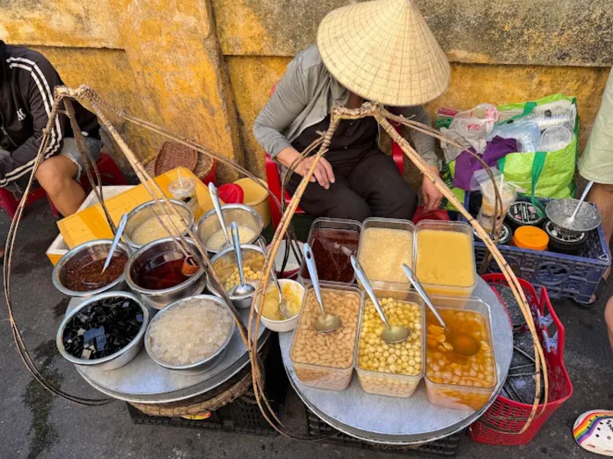 Các loại chè ở Hội An có sự đa dạng và mức giá bình dân hợp lý túi tiền nhiều thực khách.