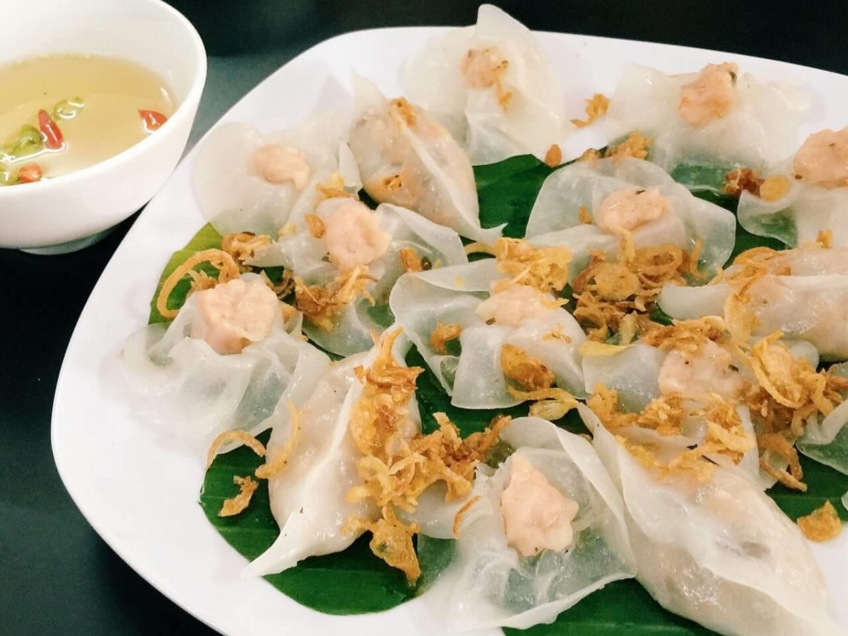 Bánh bao bánh vạc Hội An là món ăn sáng ngon rẻ đáng thử cho du khách