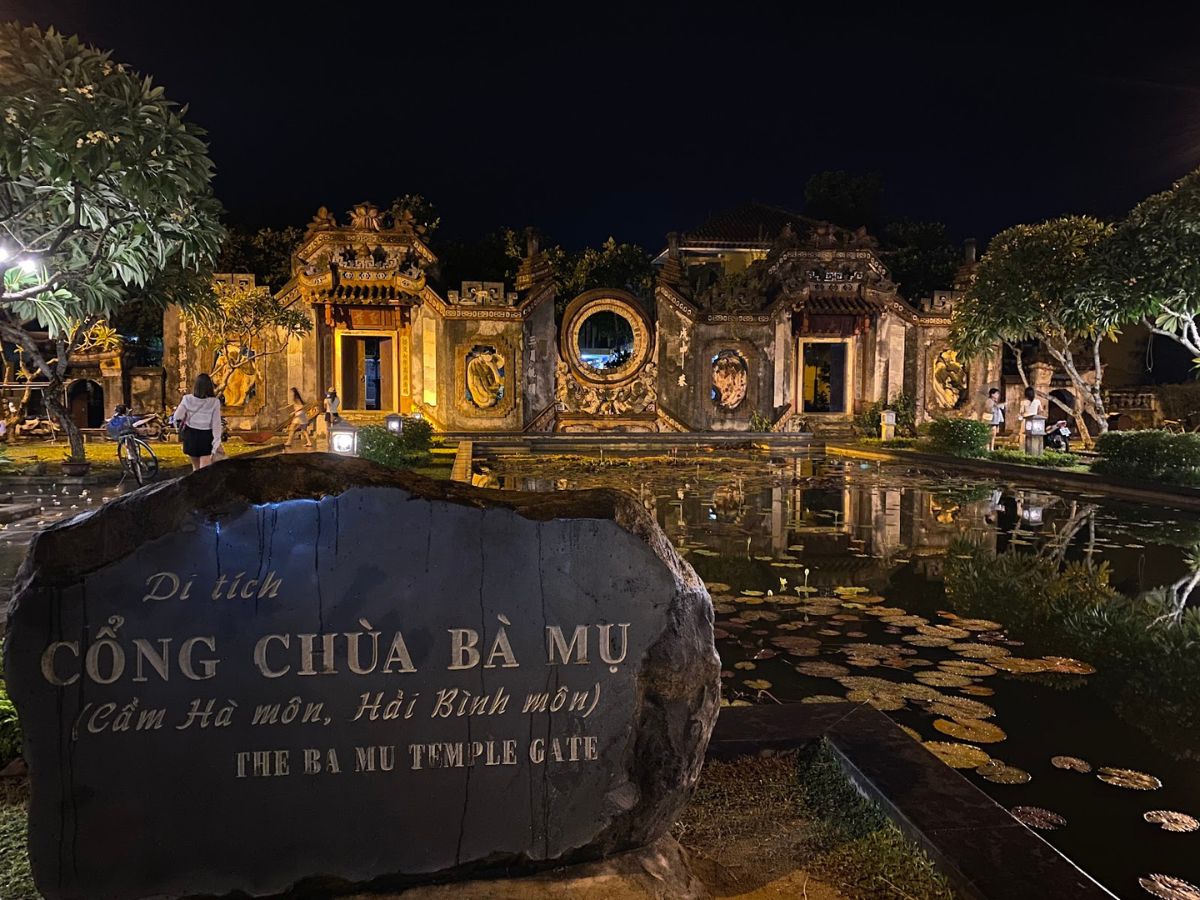 Chùa Bà Mụ ở Hội An được xây dựng từ năm 1626, trải qua nhiều biến cố lịch sử và trùng tu.