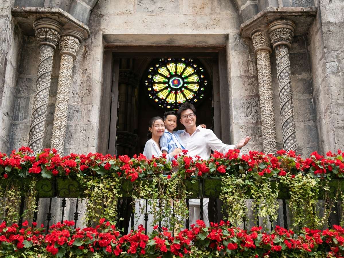 Đặc biệt là cơ hội trải nghiệm tại Sun World Ba Na Hills với thiên nhiên núi rừng.