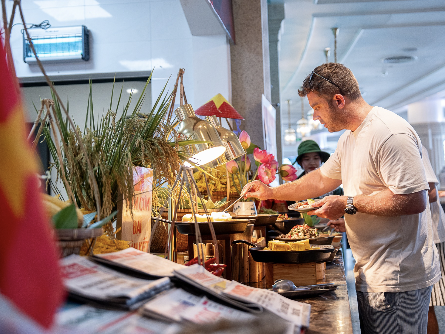 Các combo kết hợp buffet hoặc voucher ẩm thực là lựa chọn được nhiều người ưu tiên.