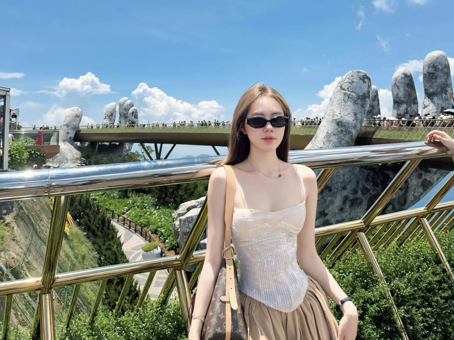 Đặt vé Bà Nà Hills từ sớm giúp hành trình khám phá và check-in các điểm đến nổi bật của du khách được thuận tiện hơn