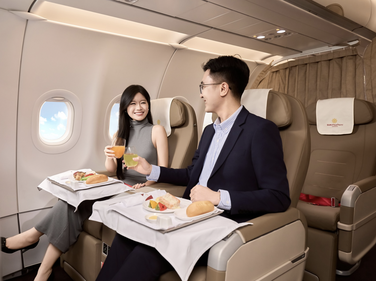 Du khách đặc biệt có thể tham khảo combo vé bay Sun Phu Quoc Airways (SPA) kết hợp vé xem pháo hoa DIFF. 